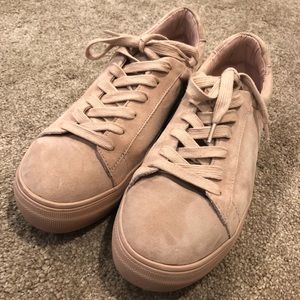 Dusty Rose Steve Madden sneakers